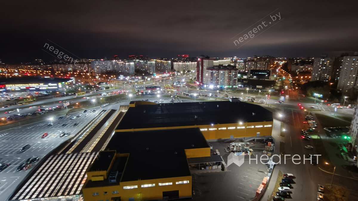 ул. Лобанка, дом 4, вид из окна