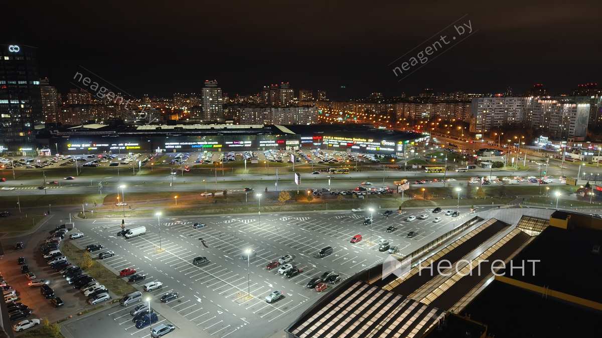 ул. Лобанка, дом 4, вид из окна