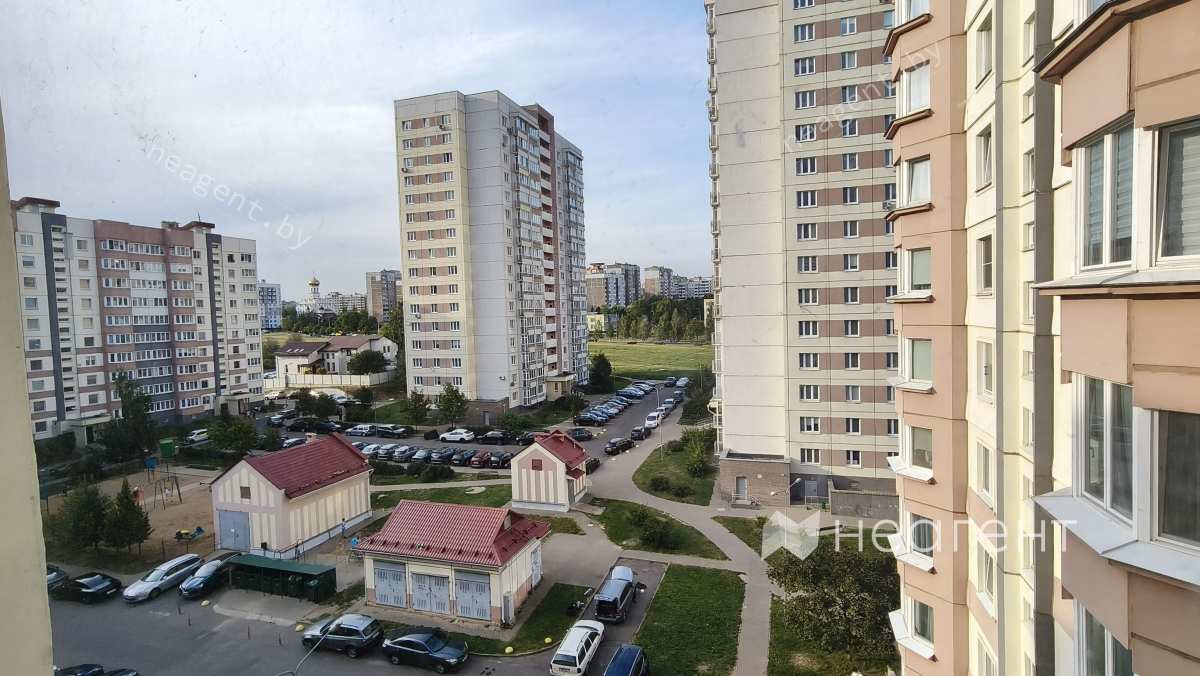 ул. Мачульского, дом 24, вид из окна