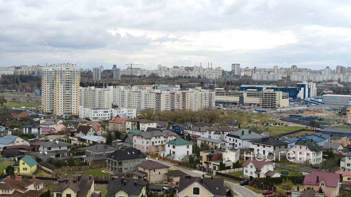 ул. Ратомская, дом 7, вид из окон