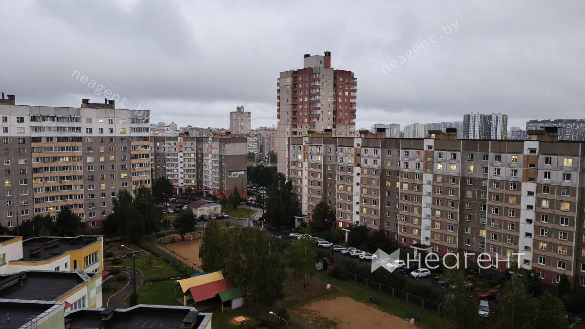 ул. Шаранговича, дом 76,  вид из окна 