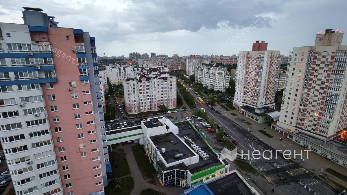 Минск, улица Скрипникова, дом 11, вид из окна