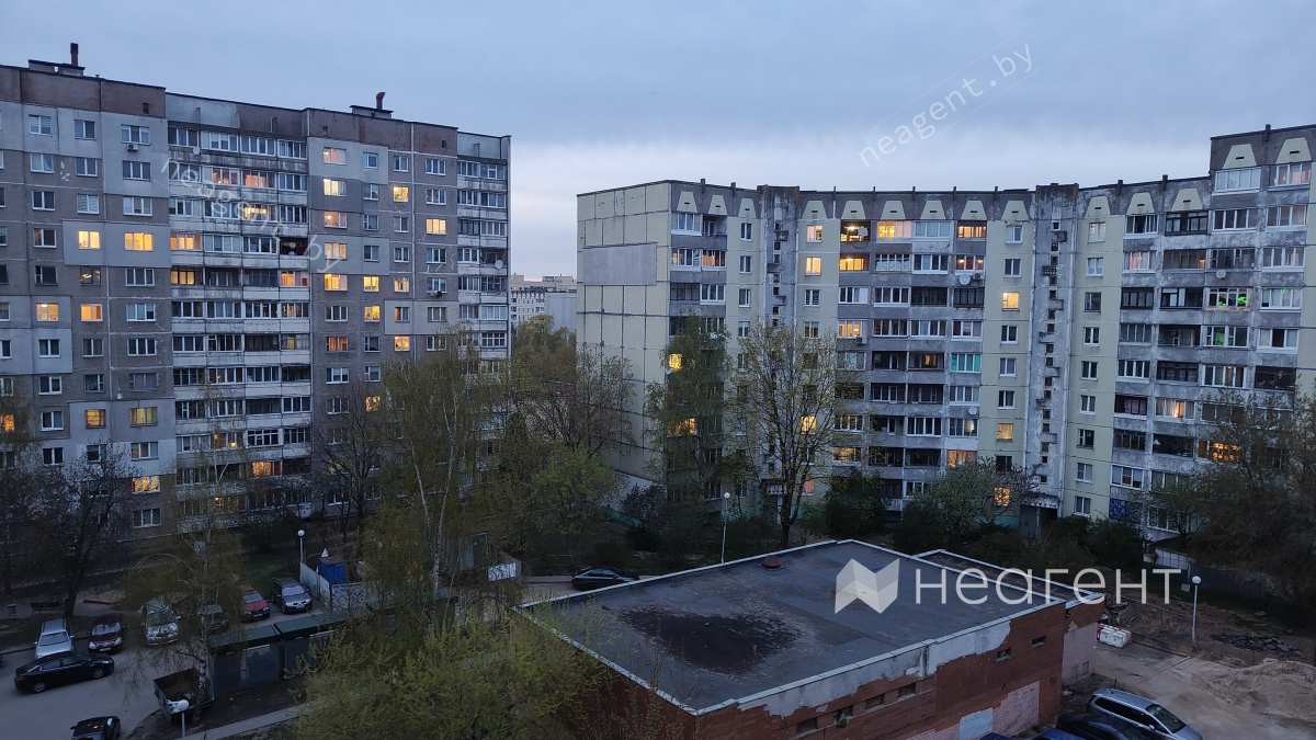 ул. Сурганова, дом 56, вид из окна