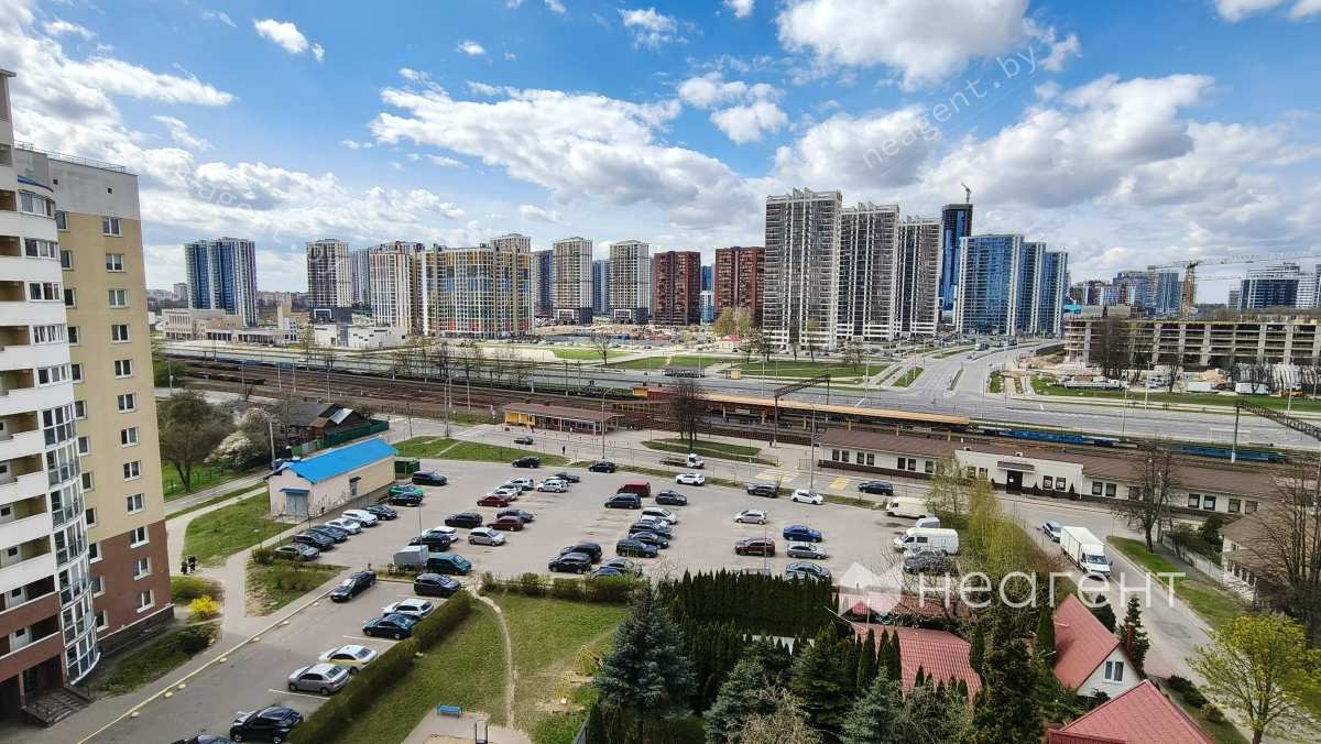 ул. Великоморская, дом 6, вид из окна