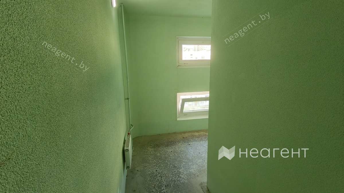 ул. Янки Брыля, дом 7, в подъезде