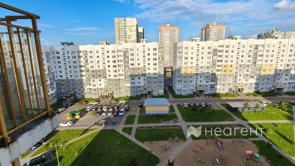 ул. Янки Брыля, дом 7, вид из окна