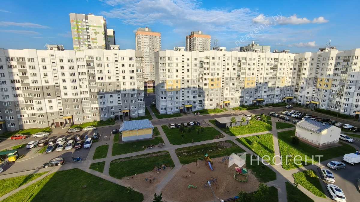 ул. Янки Брыля, дом 7, вид из окна