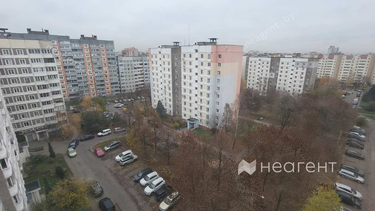 Минск, ул. Жуковского, дом 29, вид из окна