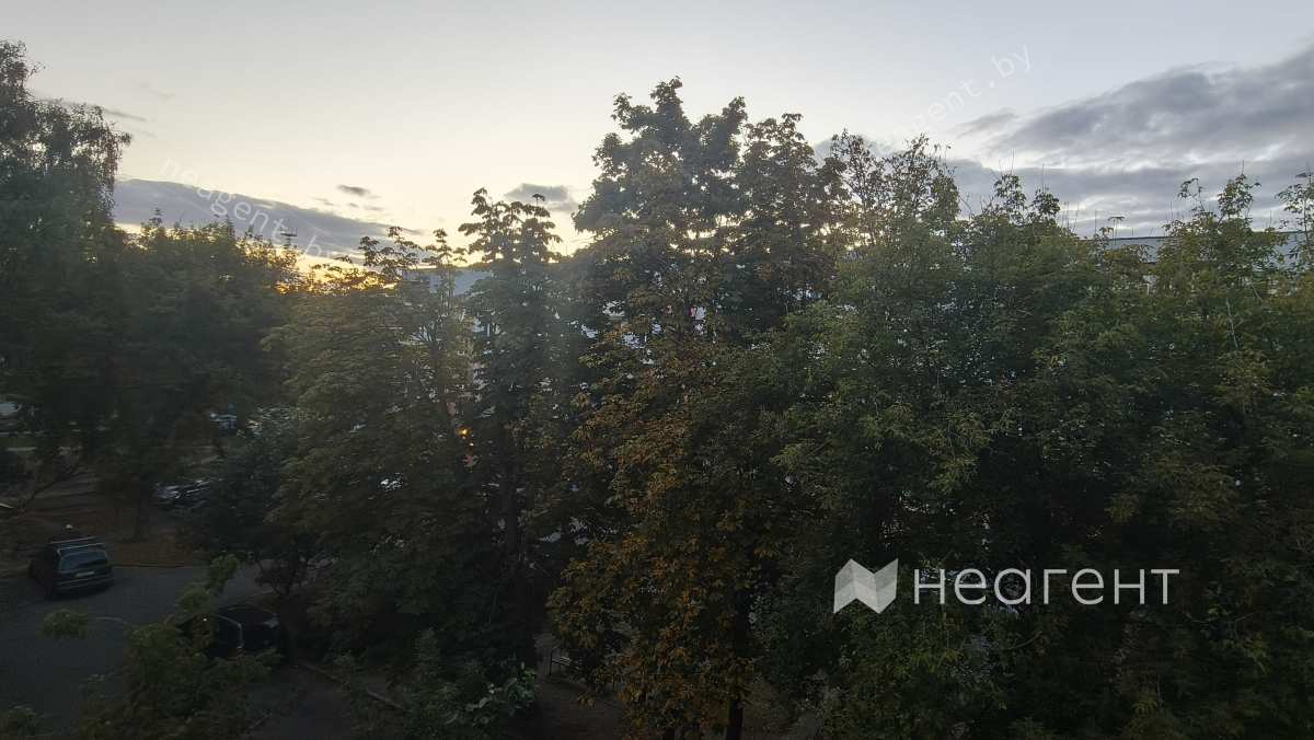 ул. Золотая Горка, 14, вид из окна во двор