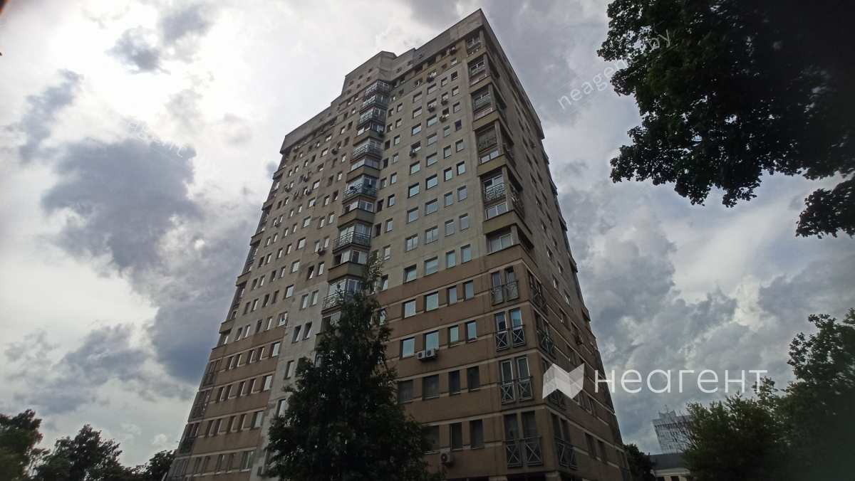 Высотка на Захарова 63 в Минске