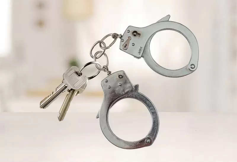 Ключи от незаконной квартиры